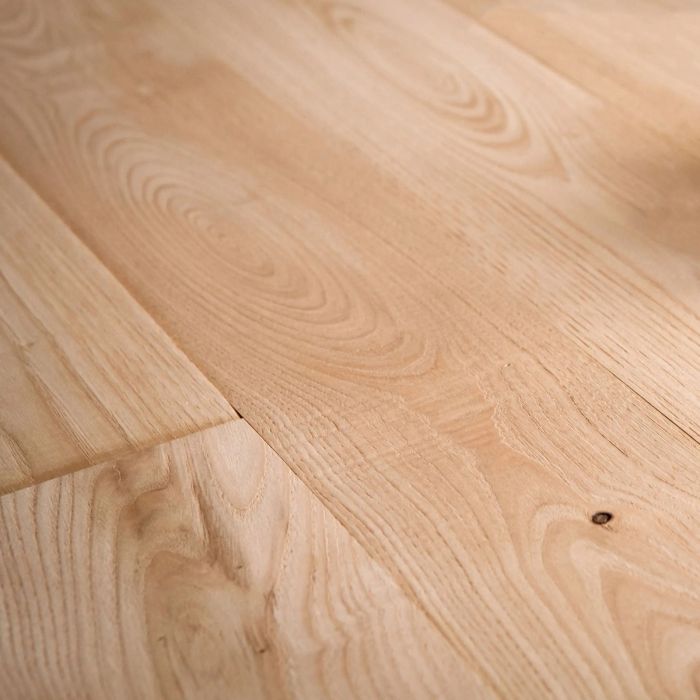 Parquet châtaignier AB 100 x 23 mm brut grande longueur Parquet châtaignier AB 100 x 23 mm brut grande longueur