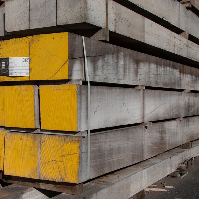 Iroko solive 180 x 100 mm Iroko solive 180 x 100 mm