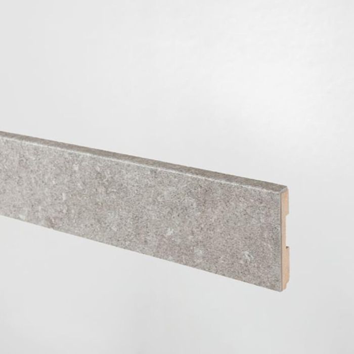 Plinthe Etna 2000 x 61 x 10 mm