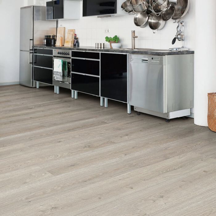 Sol tritty 100 Chêne flavia gris 2200 x 243 x 8 mm Sol tritty 100 Chêne flavia gris 2200 x 243 x 8 mm
