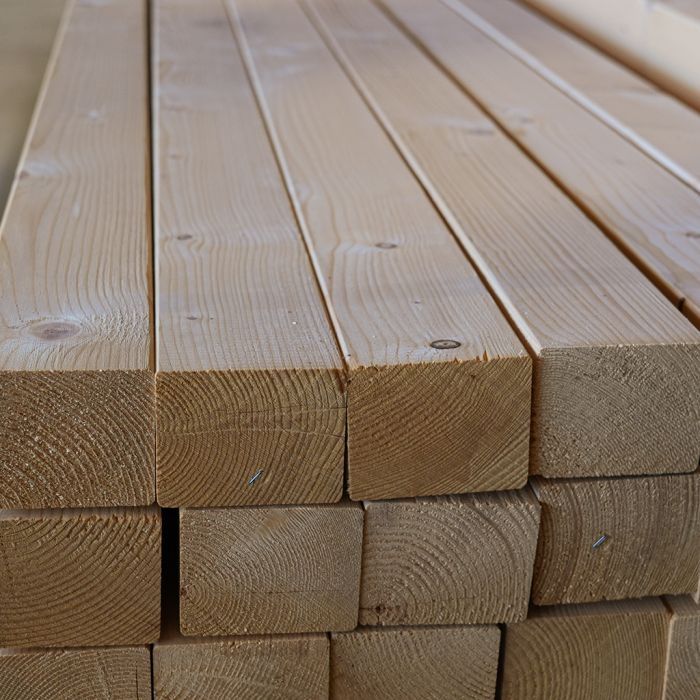 Charpente Sapin Epicéa 100 x 80 mm raboté séché Charpente Sapin Epicéa 100 x 80 mm raboté séché