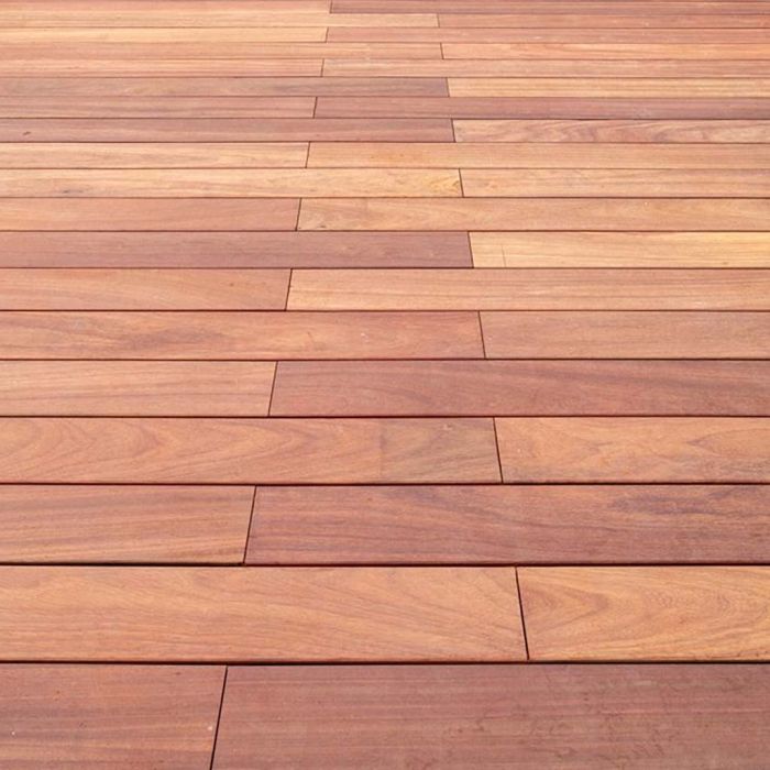 Terrasse padouk 145 x 21 mm clip classe V naturel. pose à clipser