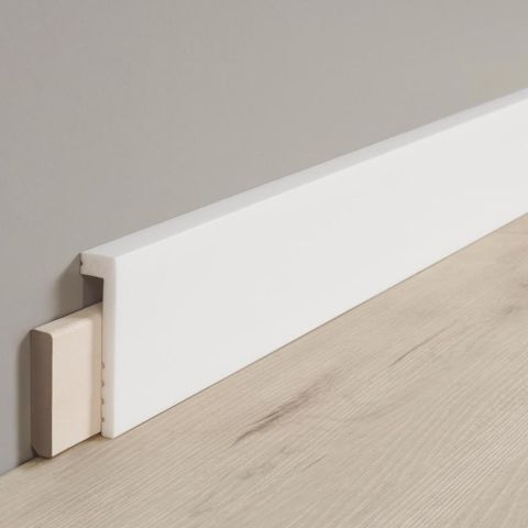 Coretec surplinthe Cover PVC 2000 x 100 x 22 mm à peindre